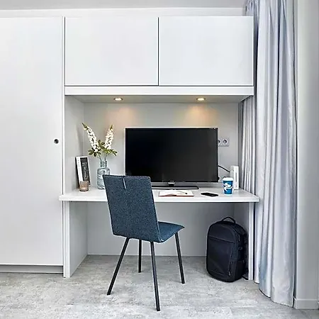 H.ome Serviced 4*