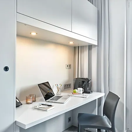 H.ome Serviced 3*