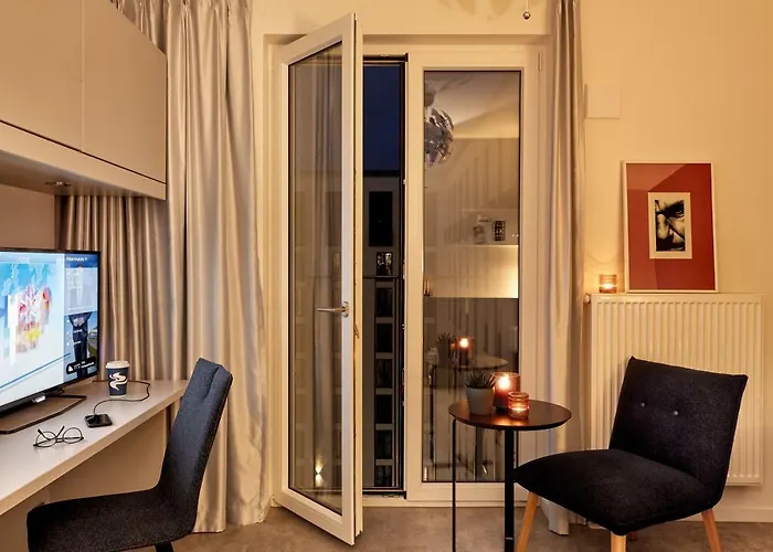 H.ome Serviced 4*