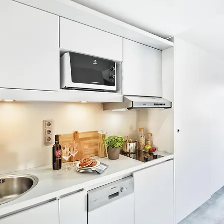 H.ome Serviced Ξενοδοχείο με διαμερίσματα 4*